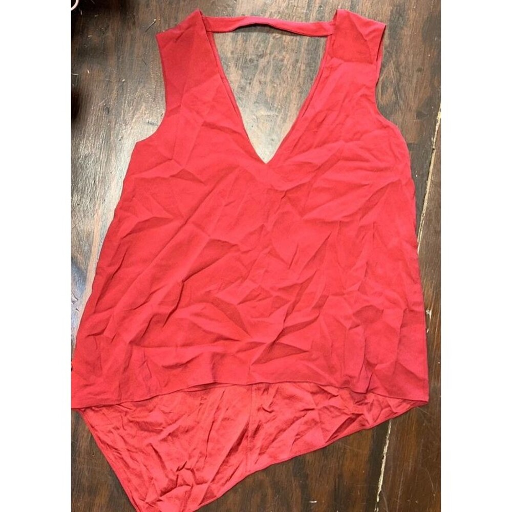 BCBG Maxazria Red Top size Medium